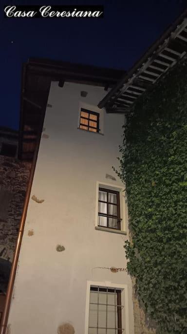 הוילה Carabietta Antica Torre Del Castello Casa Ceresiana מראה חיצוני תמונה