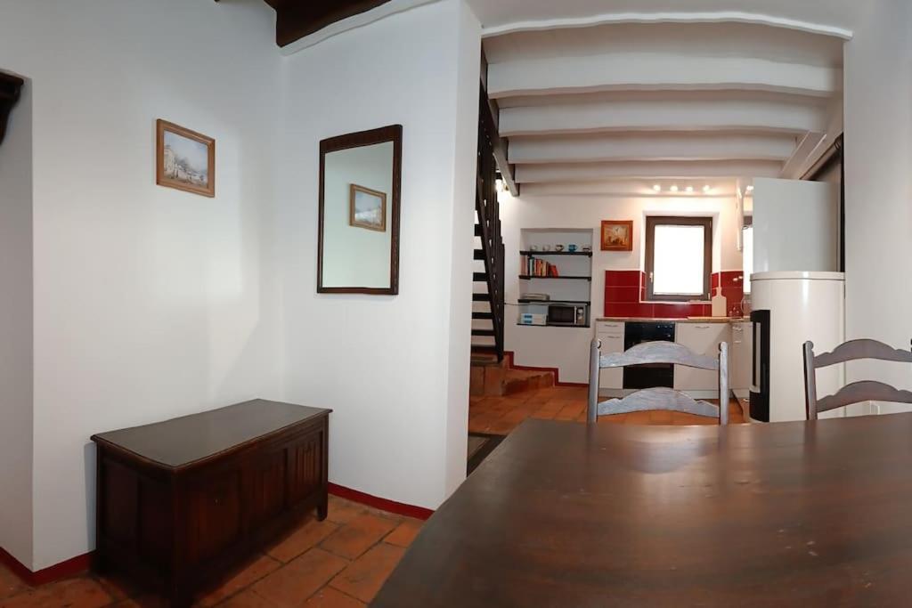 הוילה Carabietta Antica Torre Del Castello Casa Ceresiana מראה חיצוני תמונה